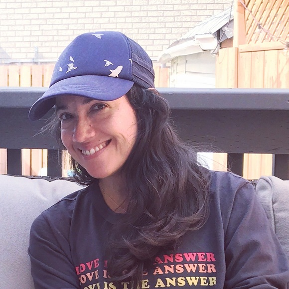 Meet your Posher, Daniela - Picture 1 of 1